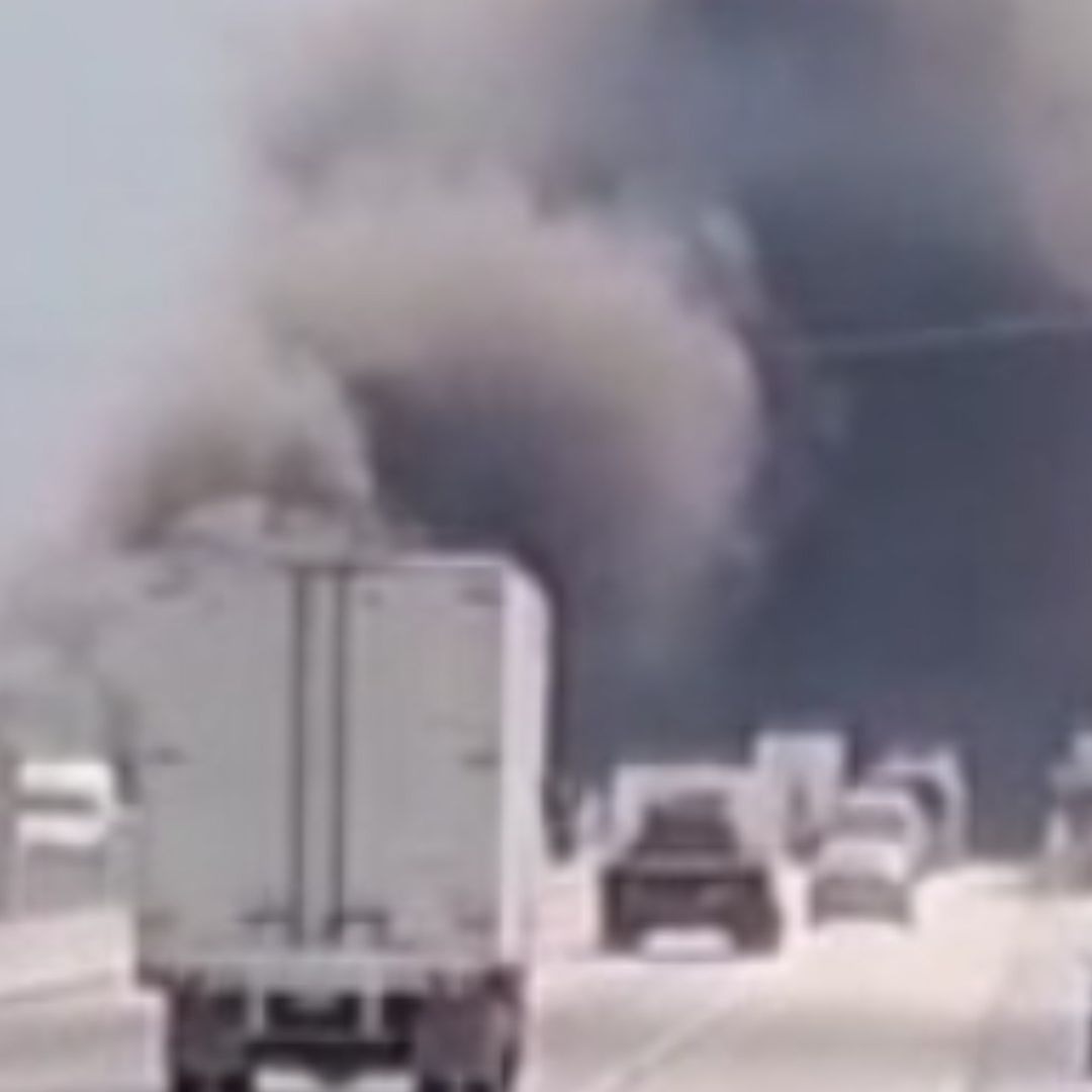 Incendio en García, Nuevo León Genera Intensa Movilización y Afecta Visibilidad en Libramiento