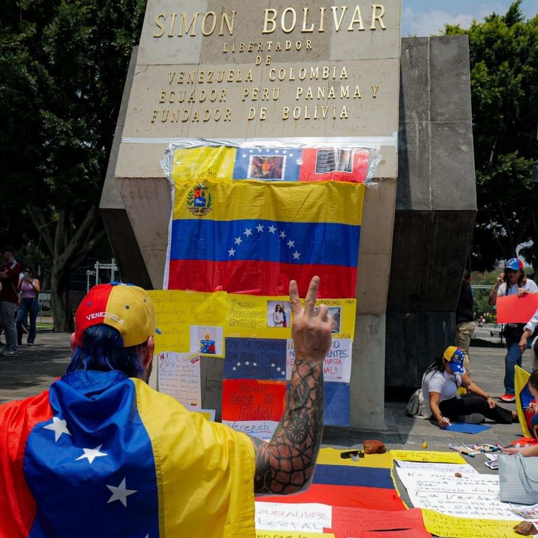 Venezolanos en México lamentaron que la autoridad electoral no quiera reconocer que tienen "las actas que comprueban que Edmundo González Urrutia ganó"