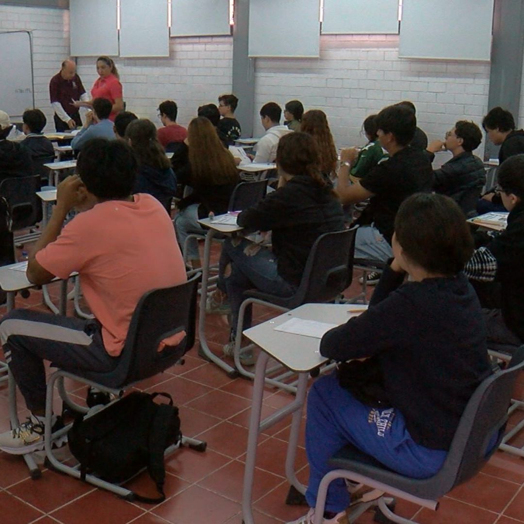 Opciones para estudiantes que no fueron admitidos en la UDG.