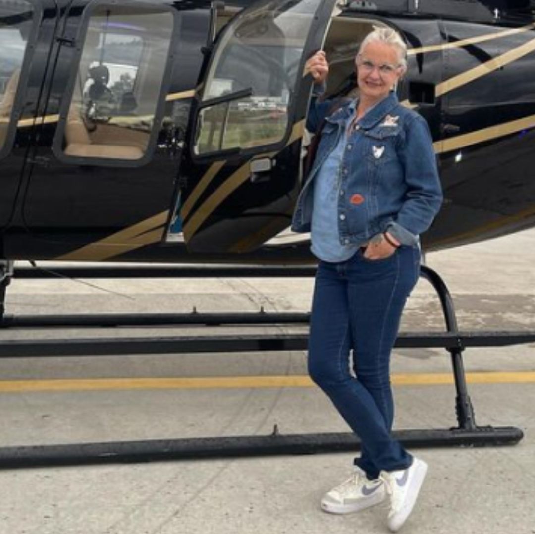 Mamá de Gala Montes Sobrevuela La Casa de los Famosos para Felicitar a la Actriz