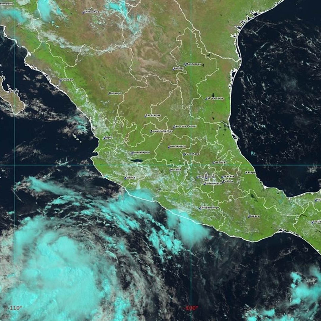 ¡Ya son 4 Ciclones Simultáneos en el Pacífico! Se Forma Tormenta Fabio Frente a Estas Cosas