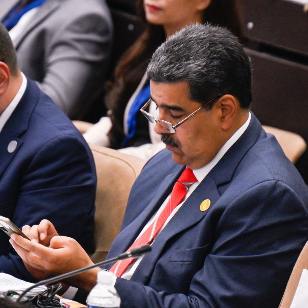 Nicolás Maduro aseguró que cambiará su mensajería a Telegram. Foto AFP