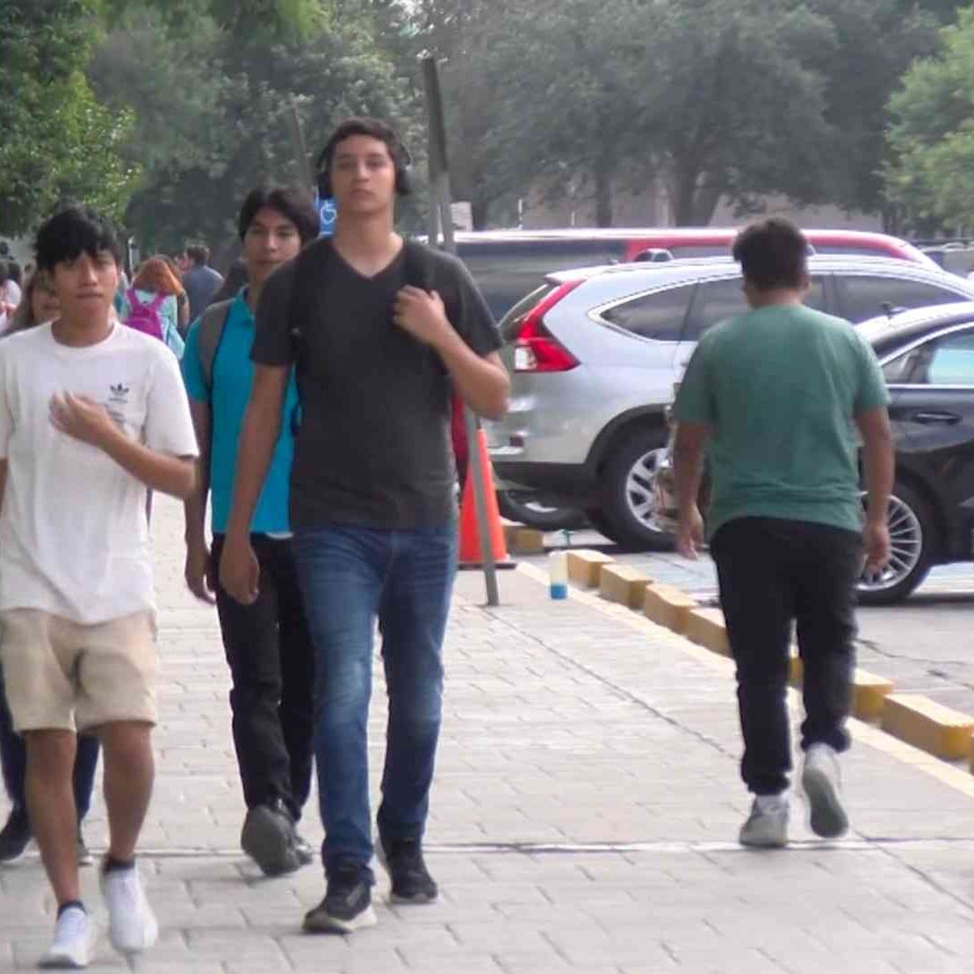 Emociona a Alumnos Regreso a Clases en la UANL