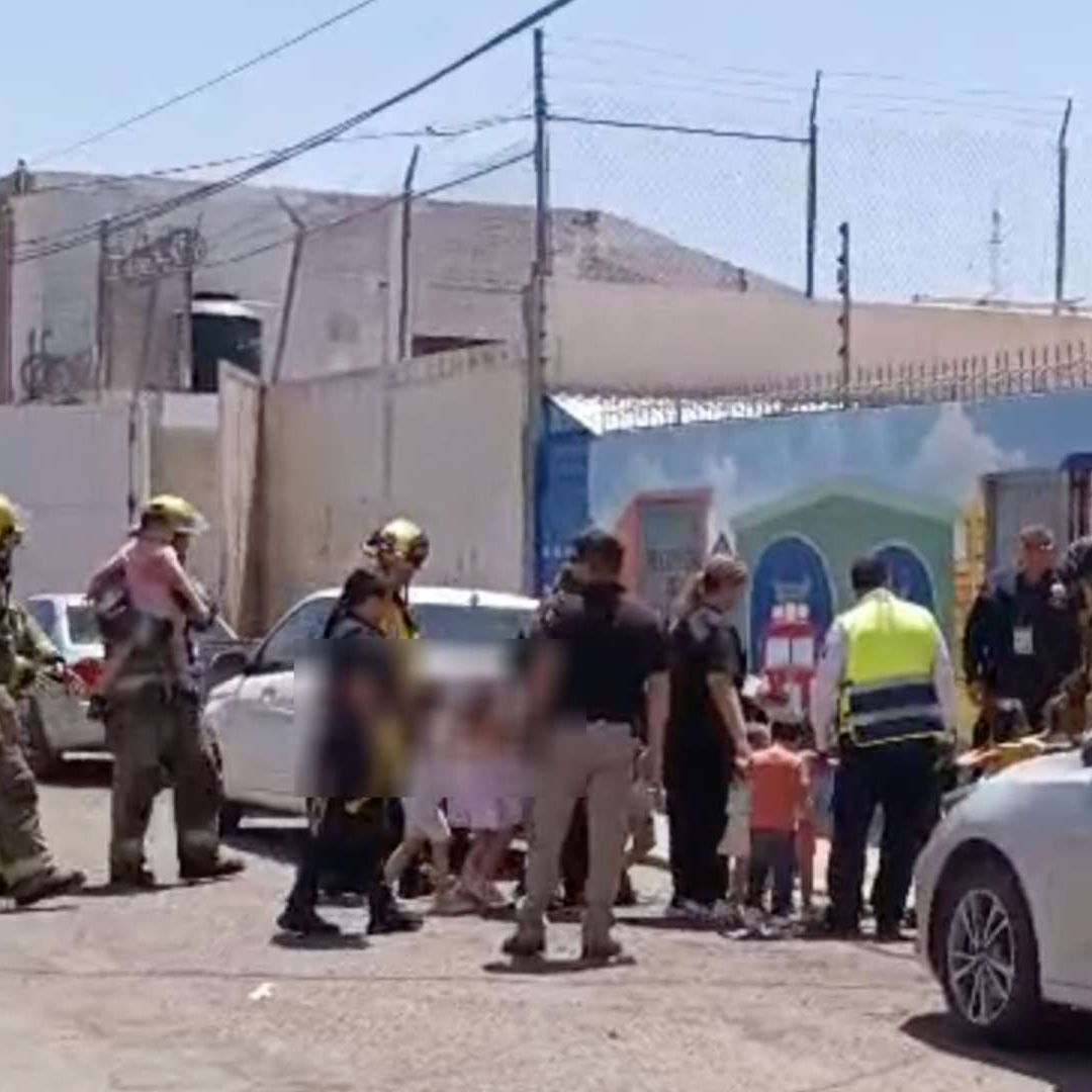Evacúan a 111 Niños Tras Explosión de Transformador en Guardería de Hermosillo