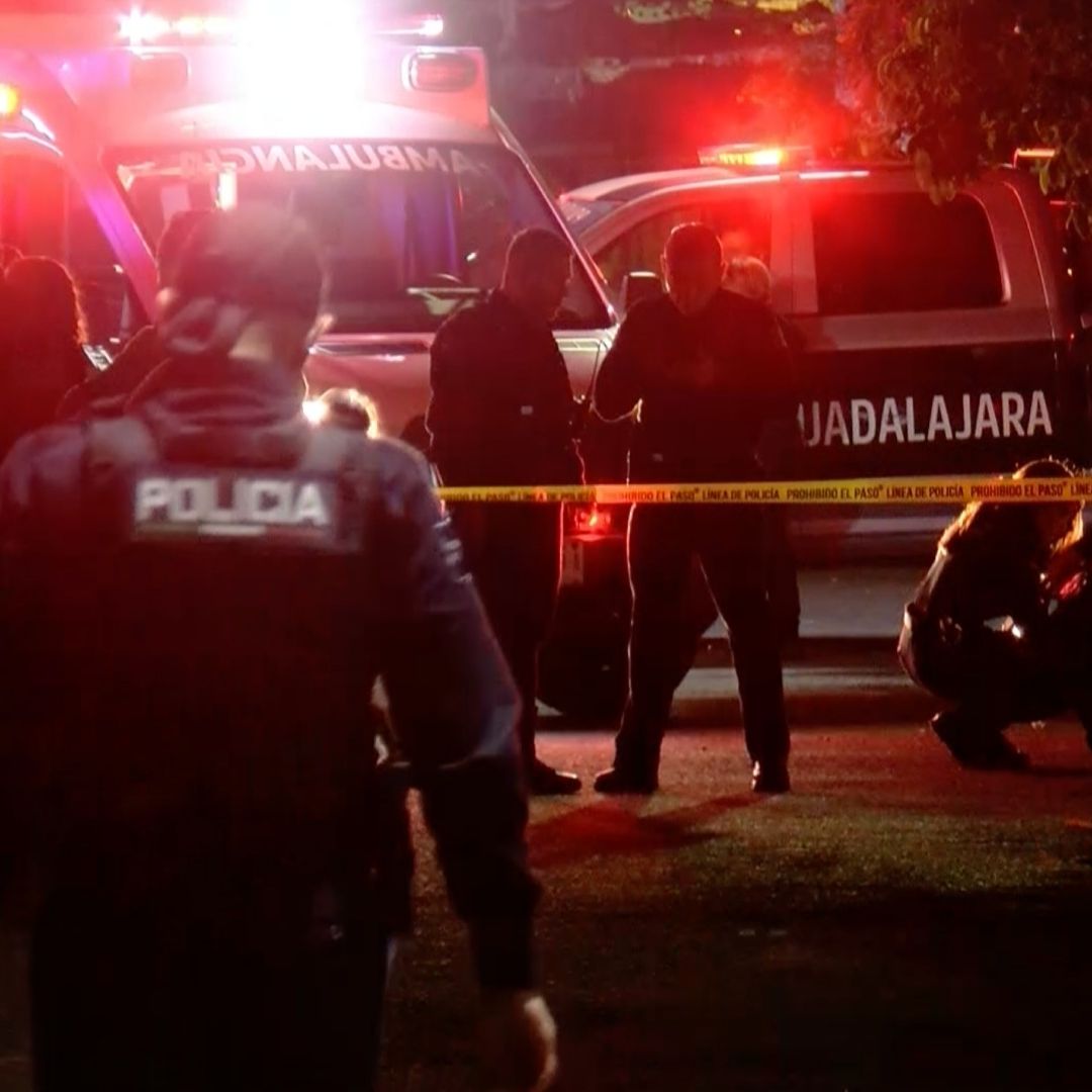 El hombre amenazó a su madre y a su tía.