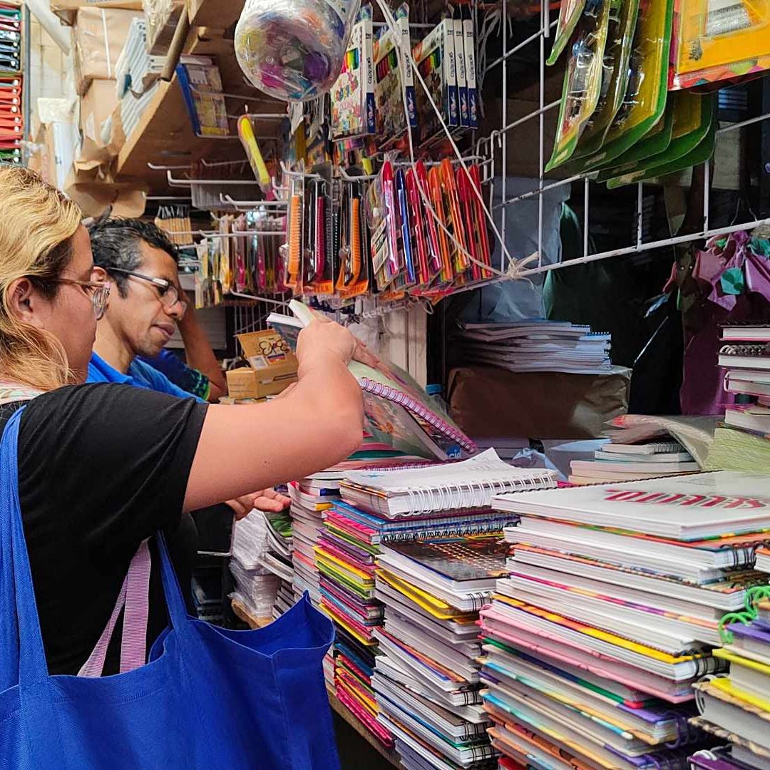 Esto Tendrá que Gastar una Familia de México en Útiles Escolares Durante 2024, Según Inegi