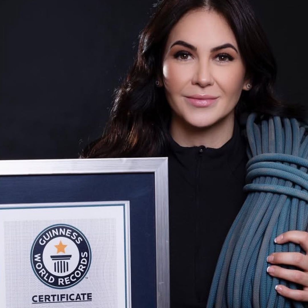 Viridiana Álvarez Hidrocalida entra al Record Guiness al Escalar las Montañas Más Altas del Mundo