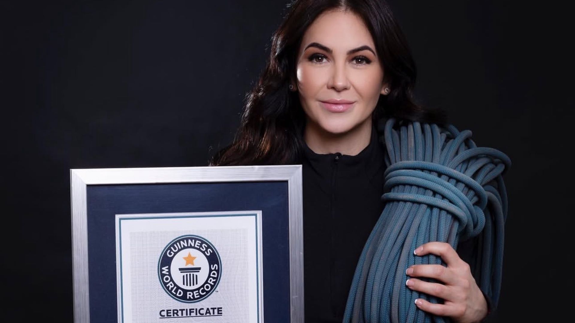 Viridiana Álvarez Hidrocalida entra al Record Guiness al Escalar las Montañas Más Altas del Mundo