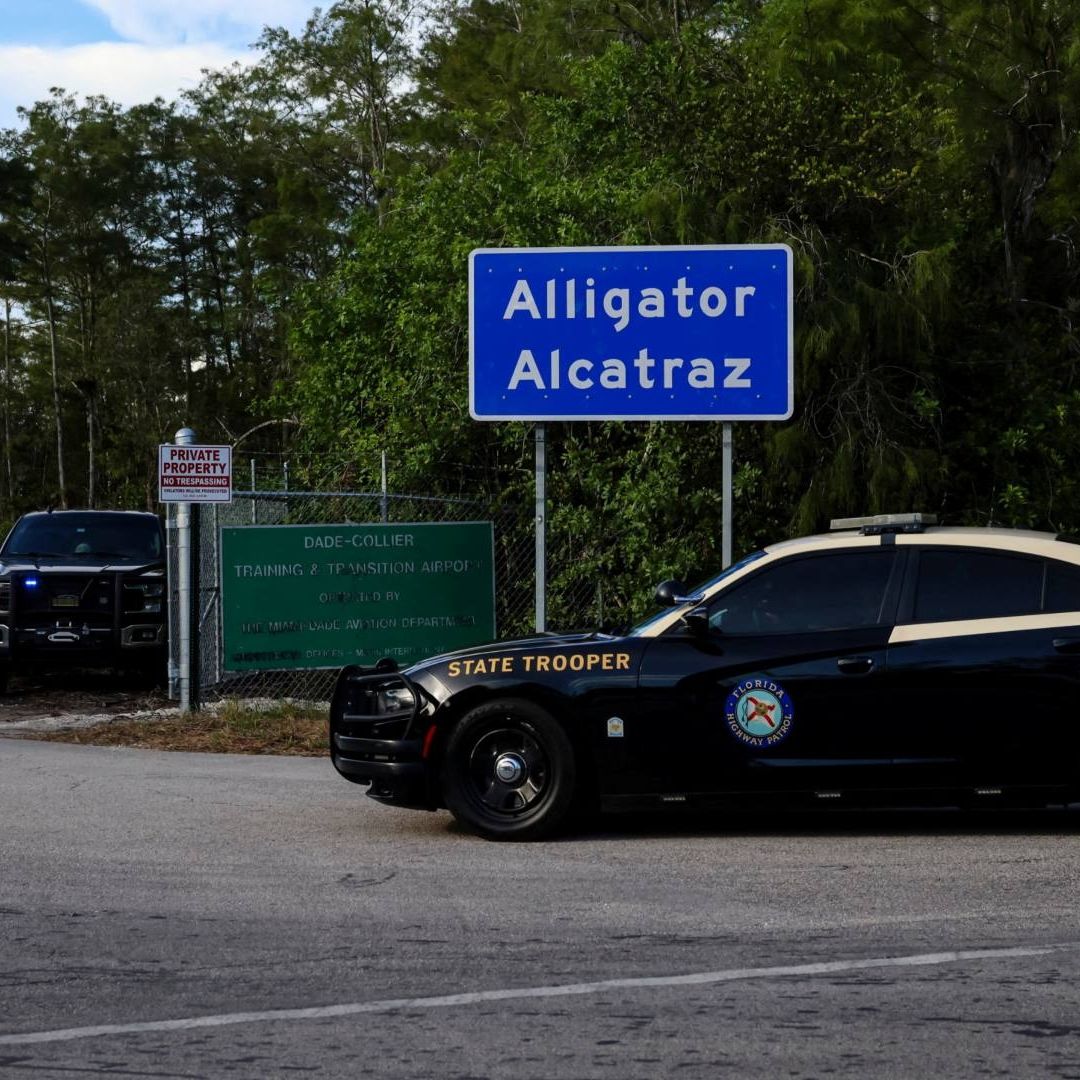 Así Fueron las Duras Condiciones de los Mexicanos Carlos y Óscar en el "Alligator Alcatraz"