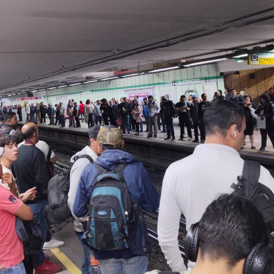 Joven Jugaba con Amigos, Cae a Vías y lo Arrolla Metro CDMX