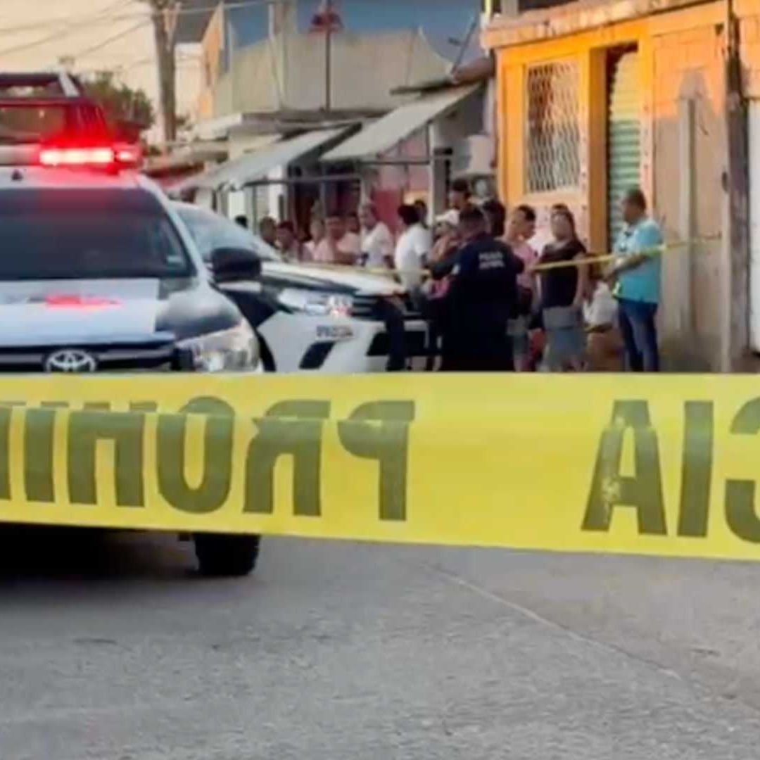 La víctima se encontraba dentro de una peluquería cuando fue asesinada dentro del negocio.
