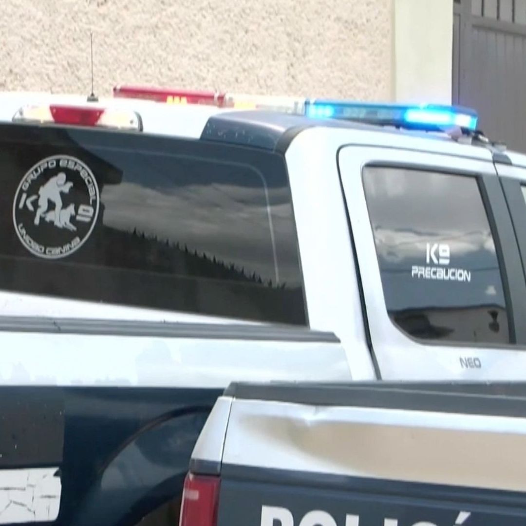 Detienen a Tres Hombres que Presuntamente Enterraban un Cuerpo en un Terreno Baldío de Chihuahua