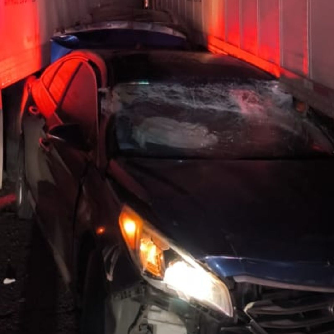 Accidente múltiple deja 13 lesionados