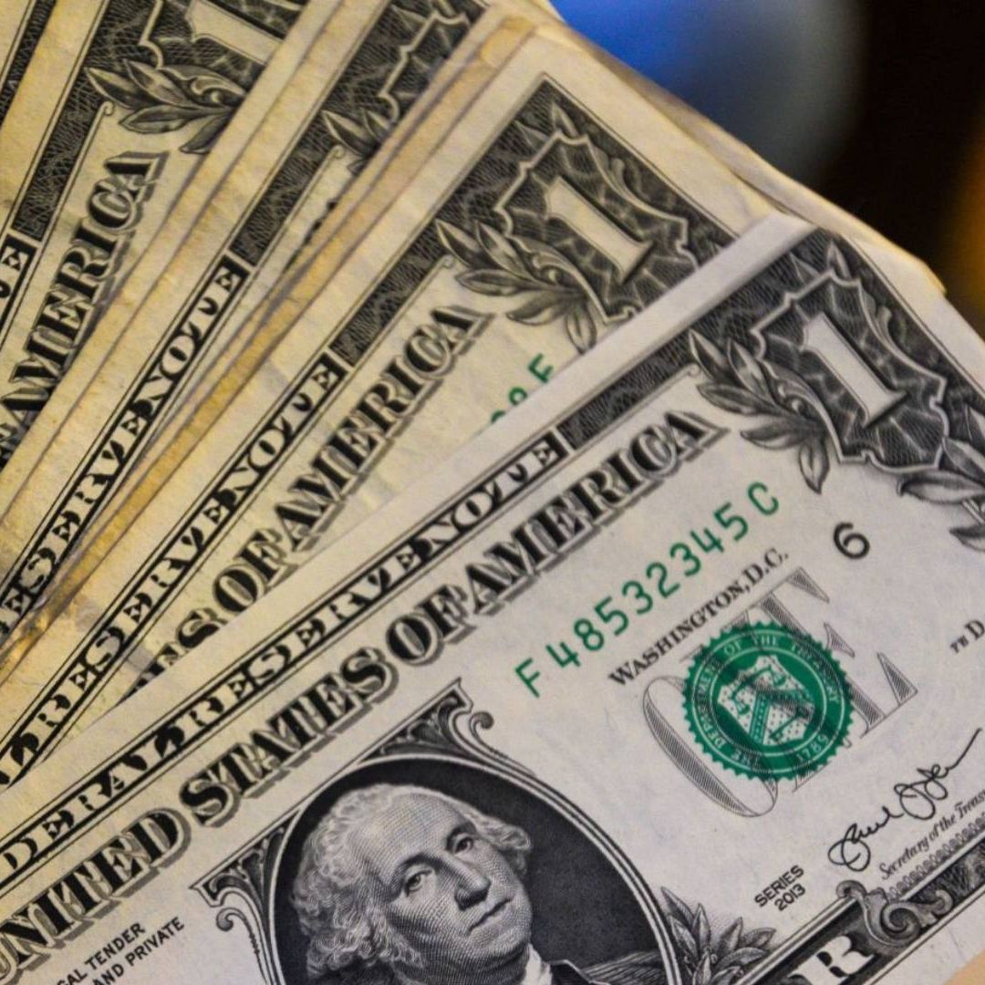 Precio del Dólar Hoy VIERNES 8 de Agosto de 2025: ¿Cómo Está el Tipo de Cambio con el Peso?