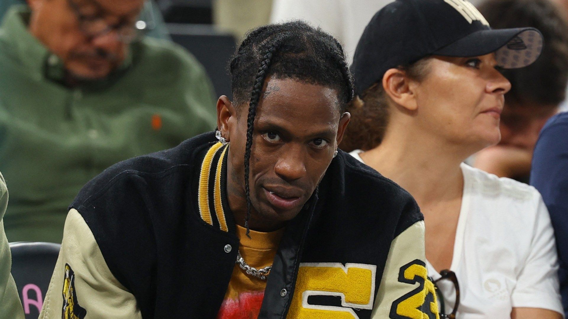 Detenido en París el Rapero Travis Scott por Agresión a un Agente de Seguridad