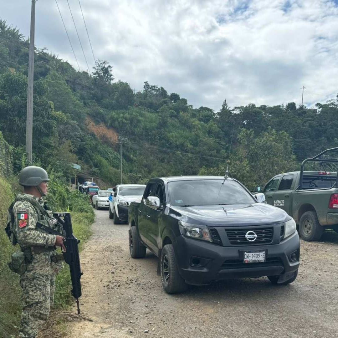 El retorno de unas 500 personas estuvo acompañado por elementos del Ejército Mexicano