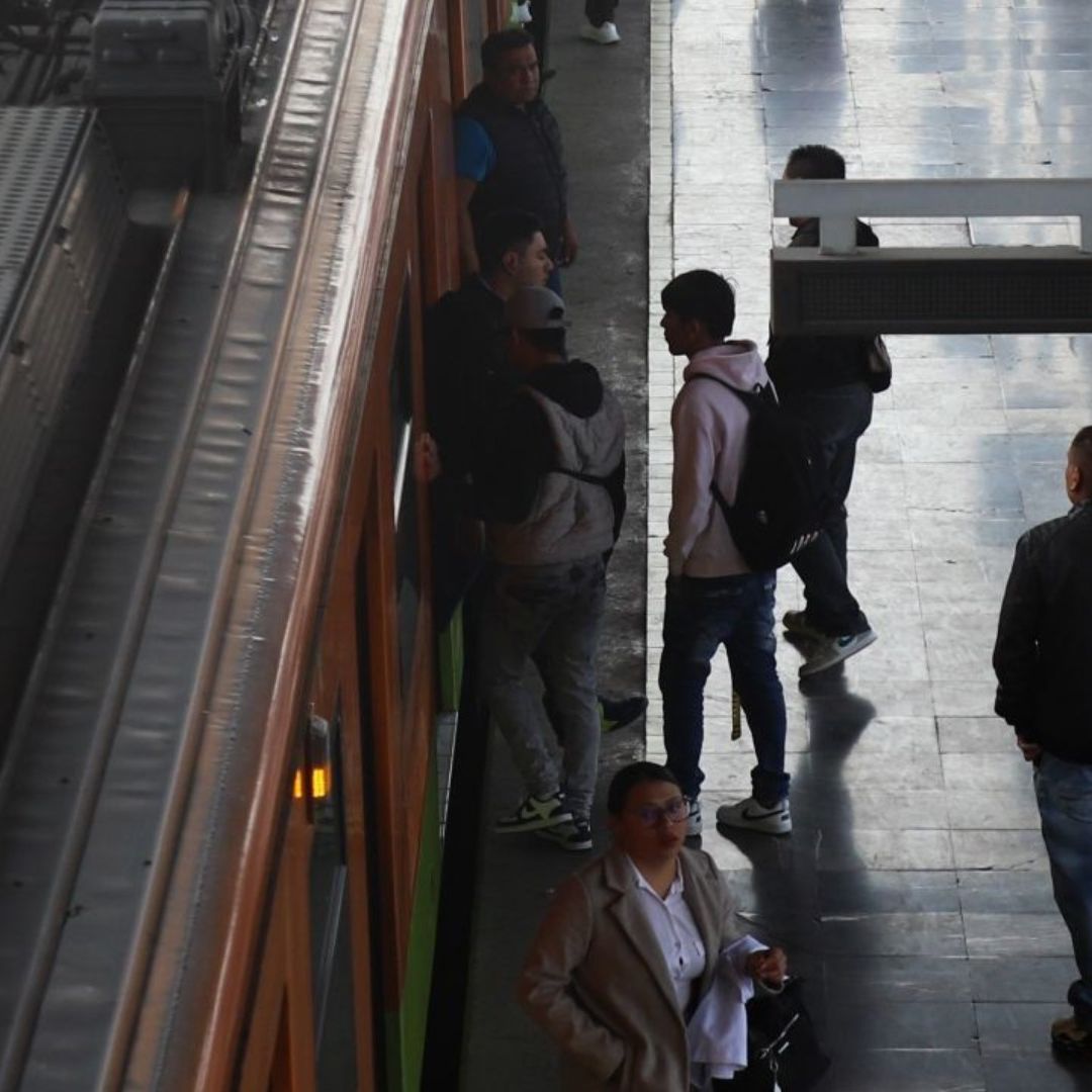 Suspenden servicio en estaciones del Metro