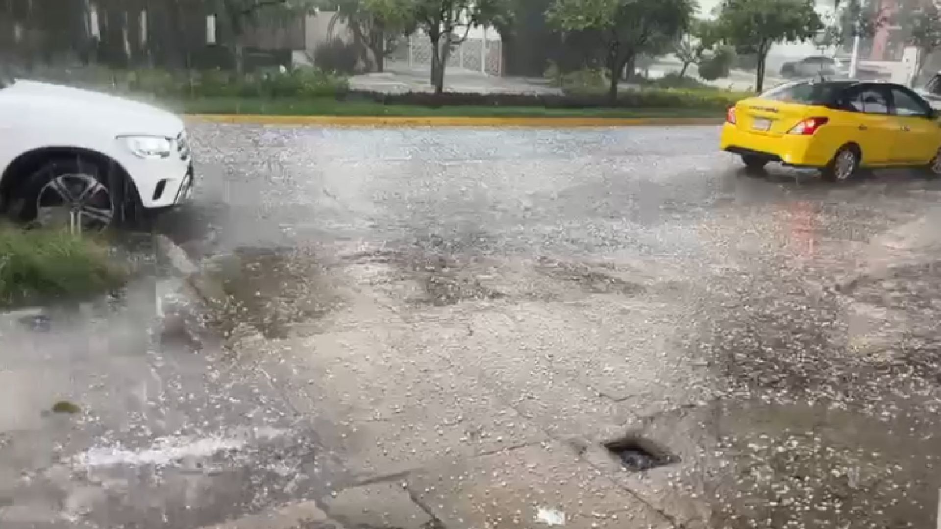 Tormenta con granizo sorprende a zapopanos