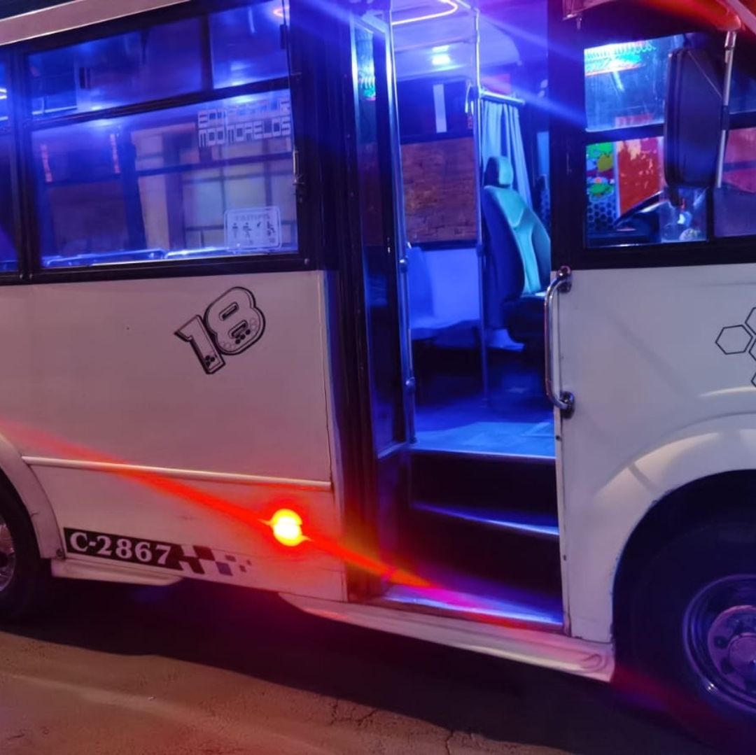 Mujer murió atropellada por microbús en la 14 Oriente y 32 Norte.