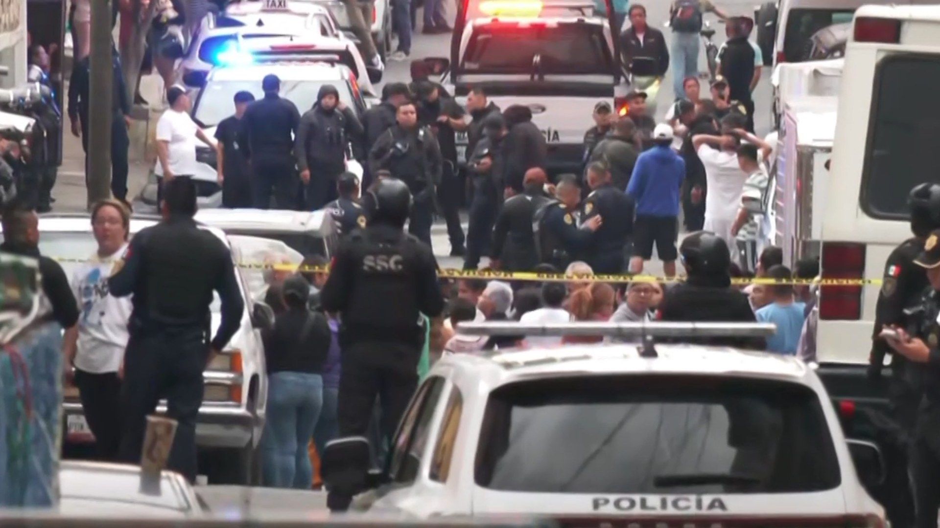 Bala Perdida en Balacera Mata a Mujer que Fue a la Tienda en Pedregal de Santo Domingo, Coyoacán