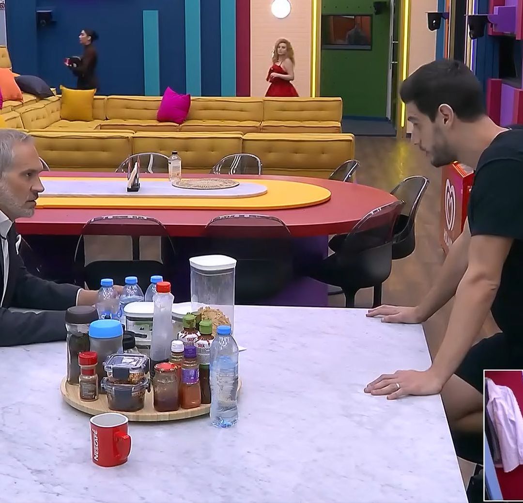 Adrián Marcelo y Arath de la Torre intentaron arreglar sus diferencias, pero terminaron discutiendo