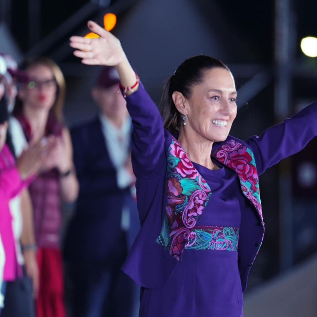 Claudia Sheinbaum celebrando su triunfo el 2 de junio en el Zócalo.