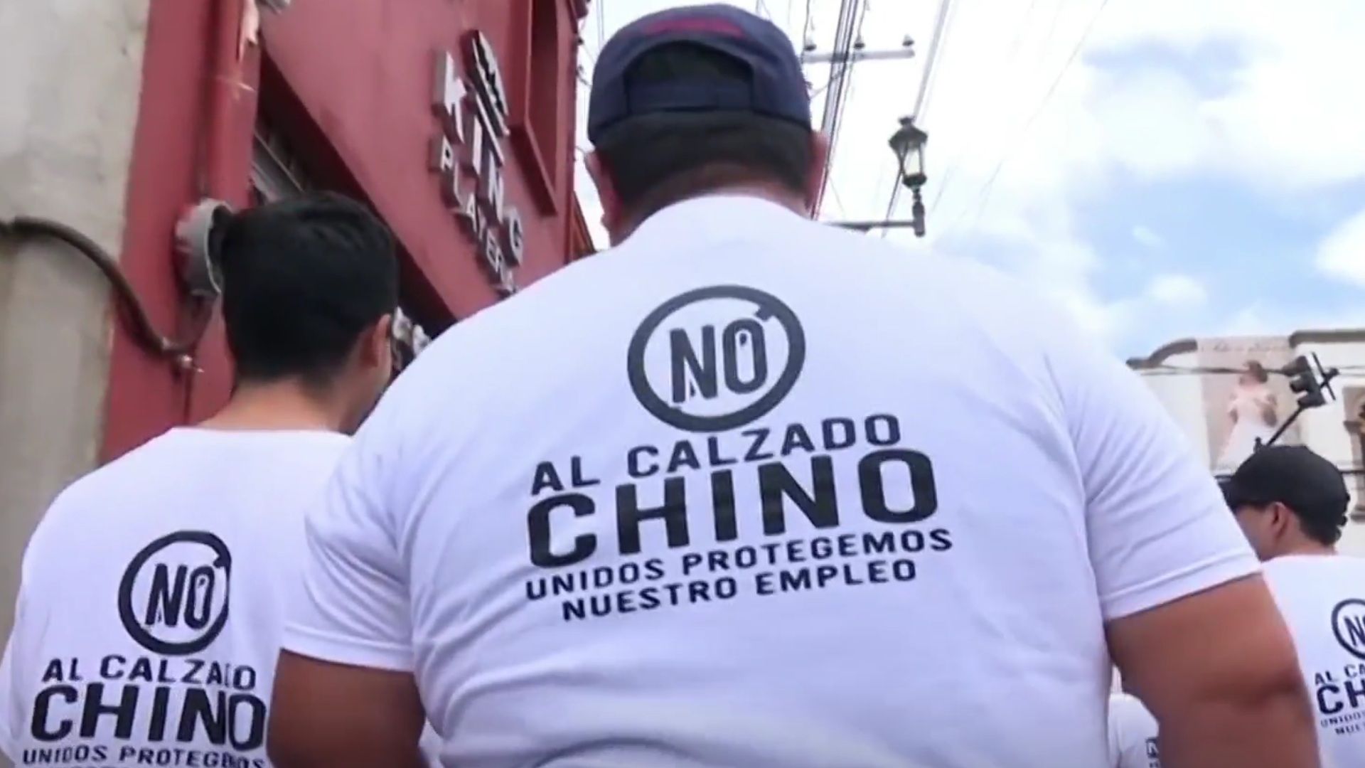 Zapateros de Guanajuato se Resisten a la Invasión del Calzado Chino, Alistan Marcha a CDMX