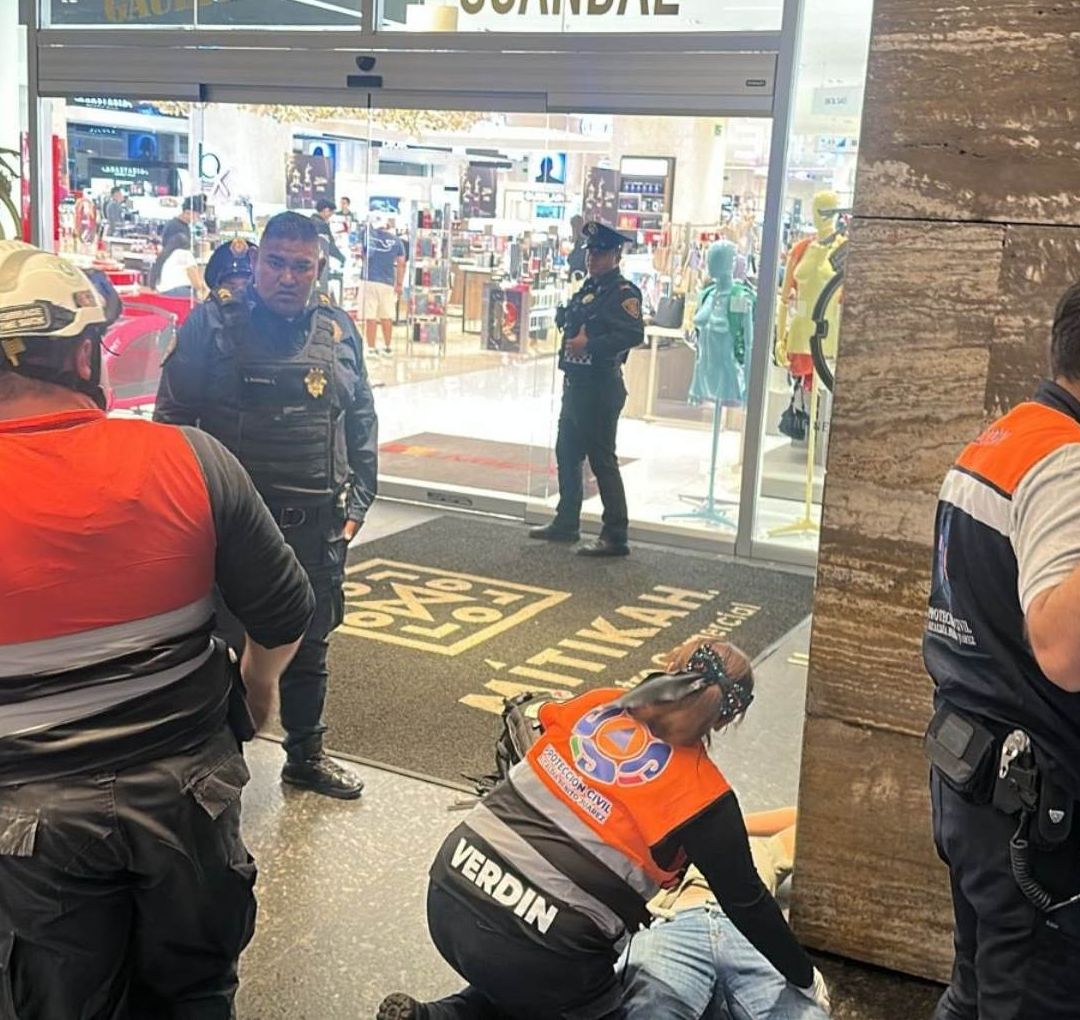 Se Desploma Elevador en Plaza Mitikah, CDMX; Reportan Heridos