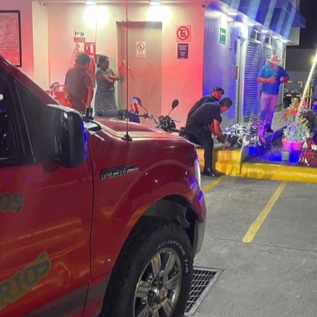 Investigan Muerte Repentina de Conductor de Trailer en Gasolinera de Tamaulipas