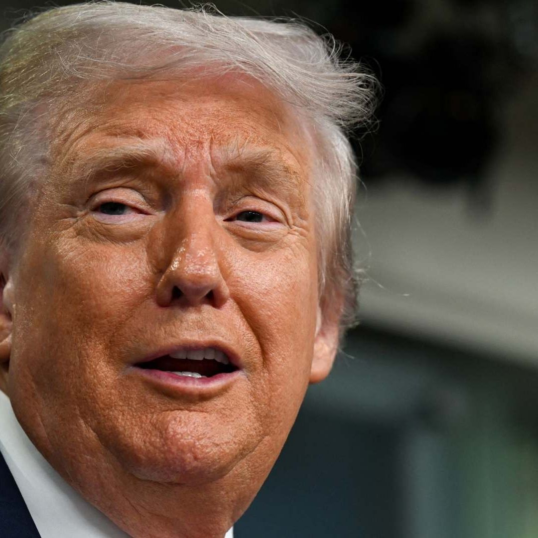 Donald Trump en conferencia con la prensa en Washington