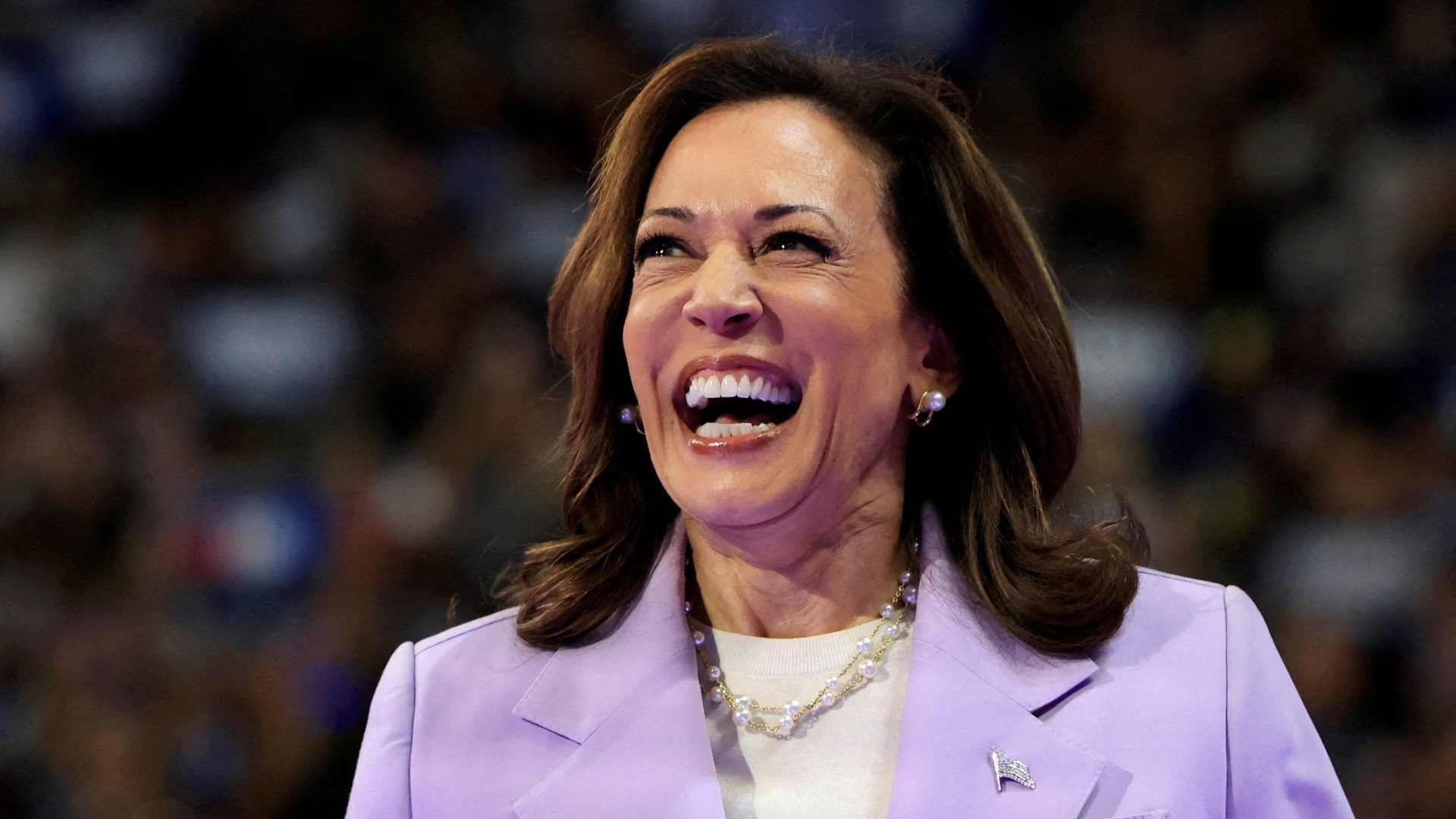 Kamala Harris Recorta a la Mitad Ventaja de Trump frente a Biden en Florida: Encuesta