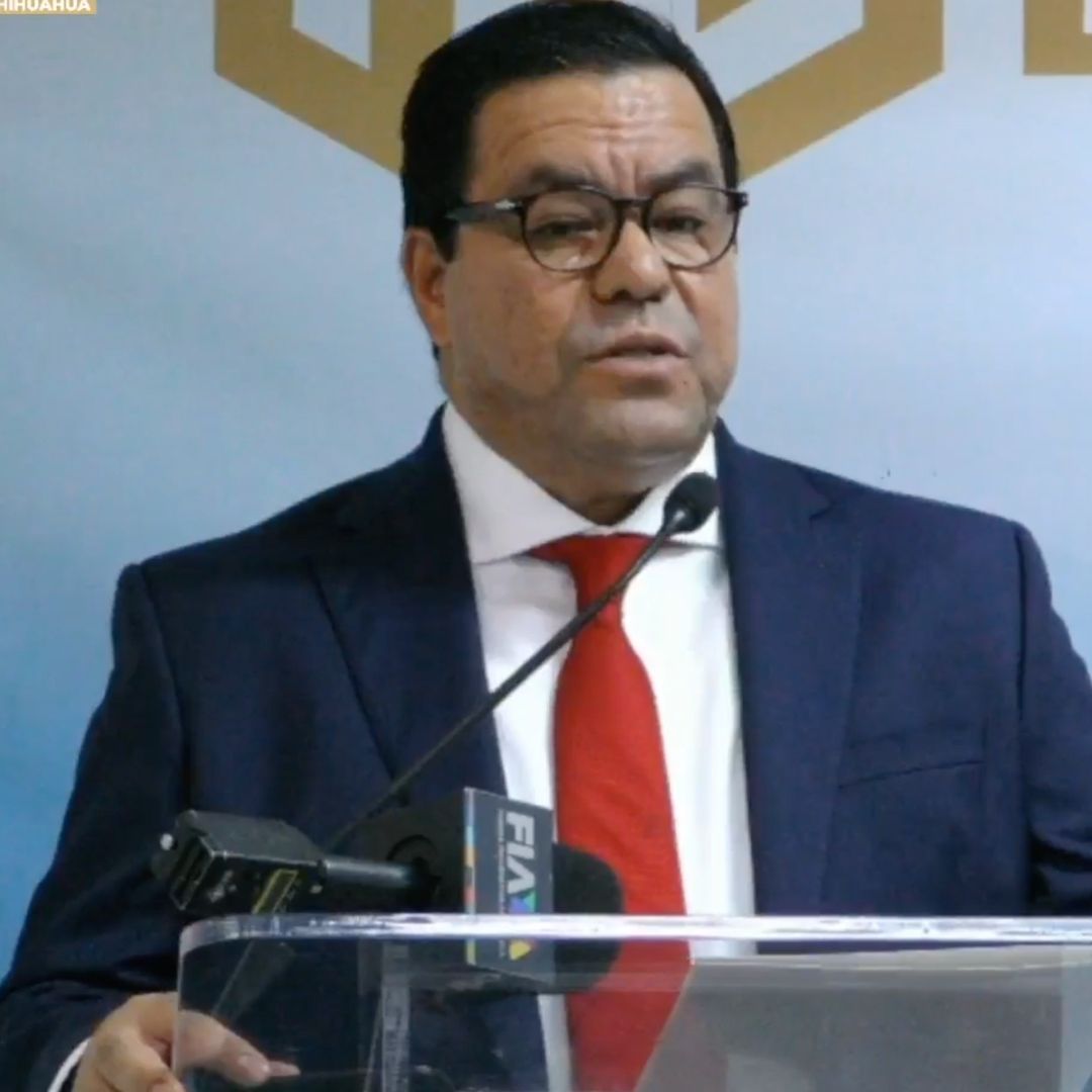 Fiscalía Anticorrupción de Chihuahua Declara Prófugo al Exgobernador Javier Corral