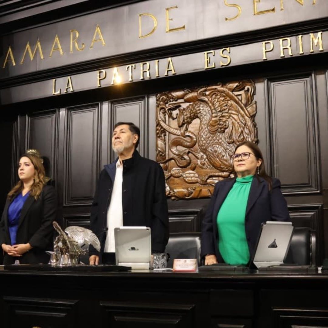 Sesión en la antigua sede del Senado de la República
