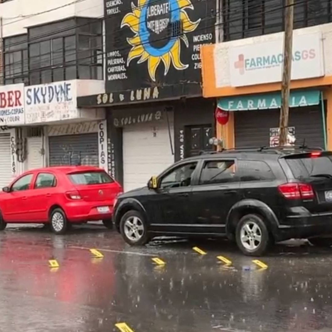 Asesinan a Balazos a Hombre Frente a Prepa Oficial en León Guanajuato