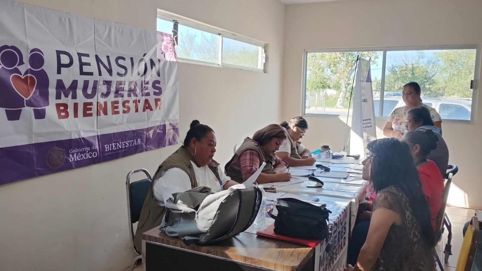 Hay límite de Formato Bienestar Mujeres 60 a 64 años hora que debes llegar para registro de pensión 2025