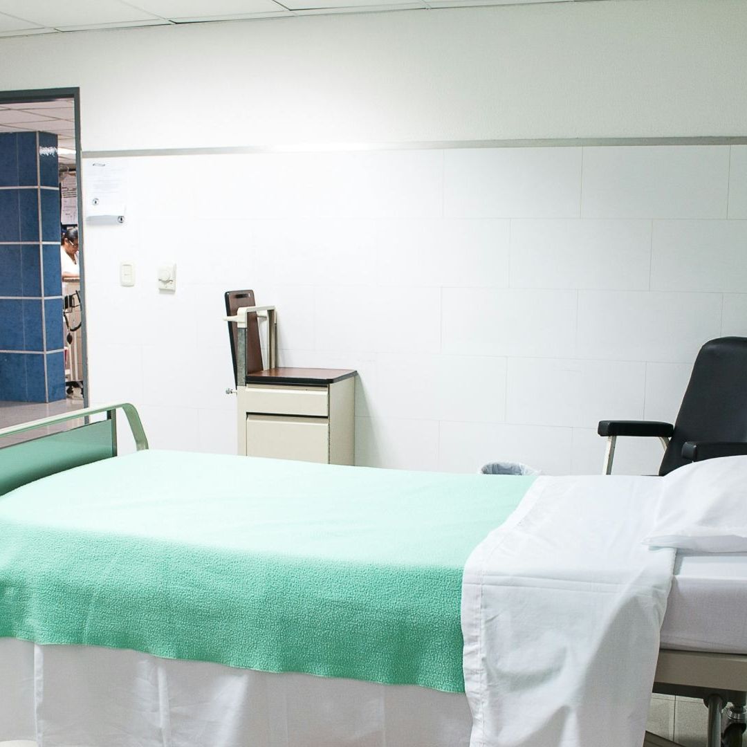 Hombre Acude al Doctor por Problemas con Gases y Descubren que Tenía un Pulmón Dañado