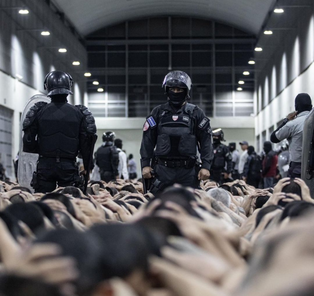 Congreso de El Salvador Extiende 2 Años Más la Detención de 80 Mil Presuntos Pandilleros