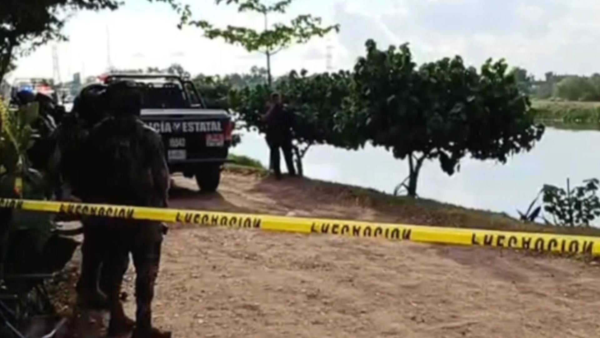 Encuentran Cuerpo de Hombre Flotando en Canal Bajo de Cajeme