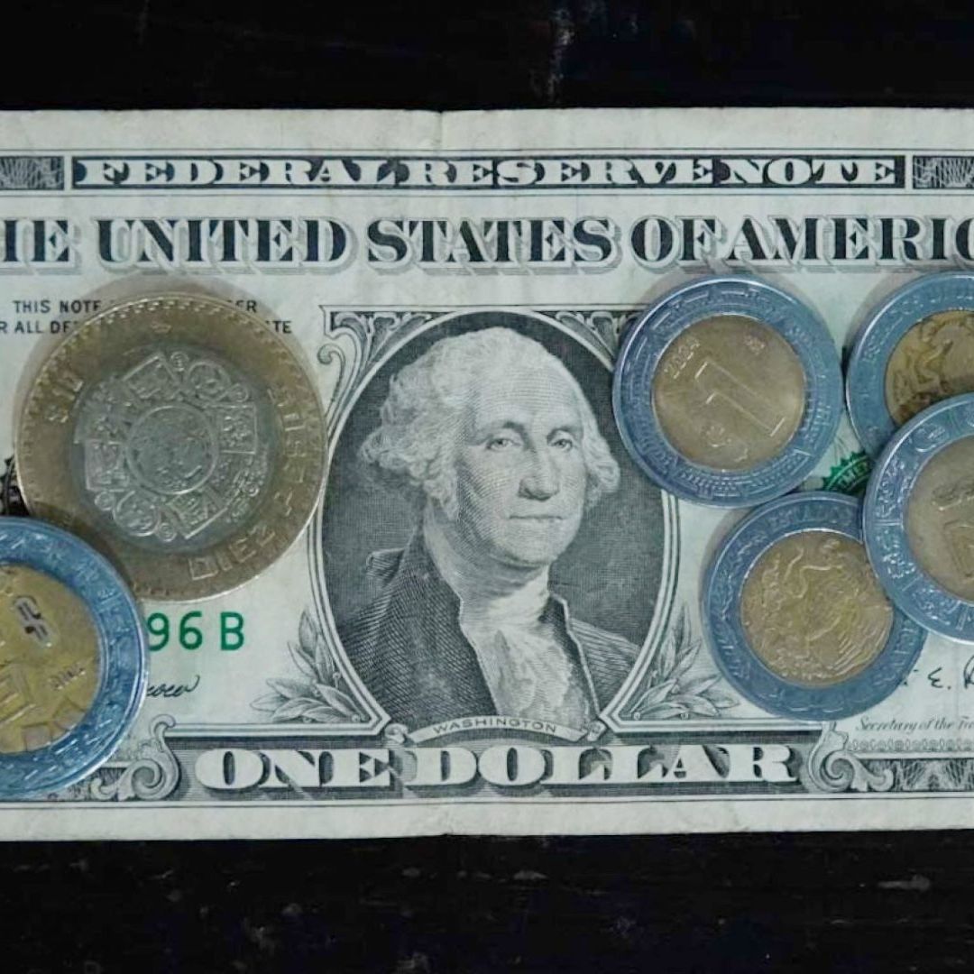 Precio del Dólar Hoy VIERNES 15 de Agosto de 2025: ¿Cómo Está el Tipo de Cambio con el Peso?