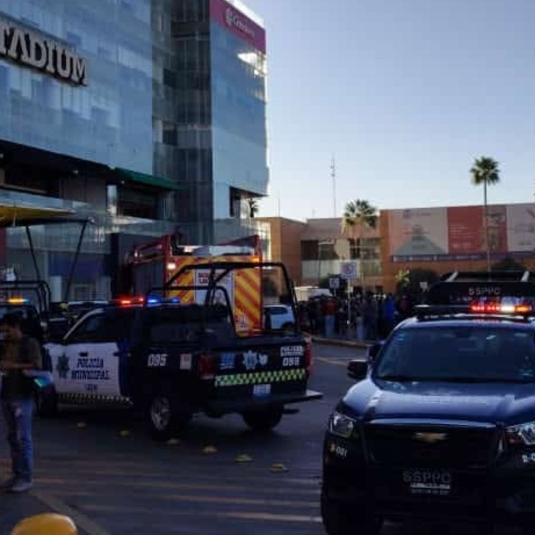 Muere Mujer al Caer de un Quinto Piso en un Hotel. Foto: Edgar Hernández
