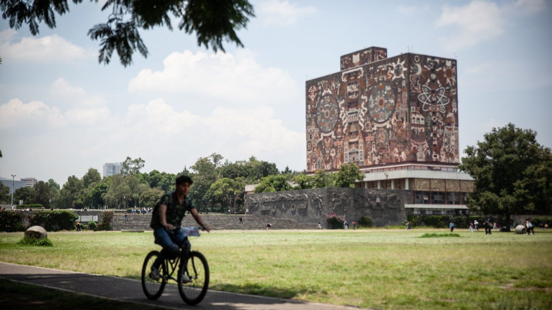 Becas UNAM 2025: ¿Cuáles son los Apoyos Económicos para Estudiantes y Requisitos de Inscripción?