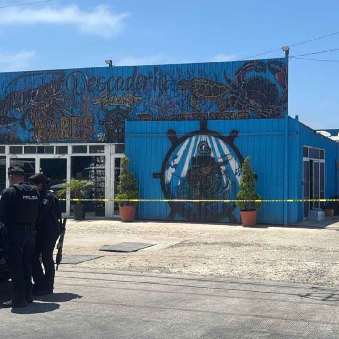 Balacera en Local de Pescado y Mariscos en Ensenada Deja Un Muerto y Tres Heridos