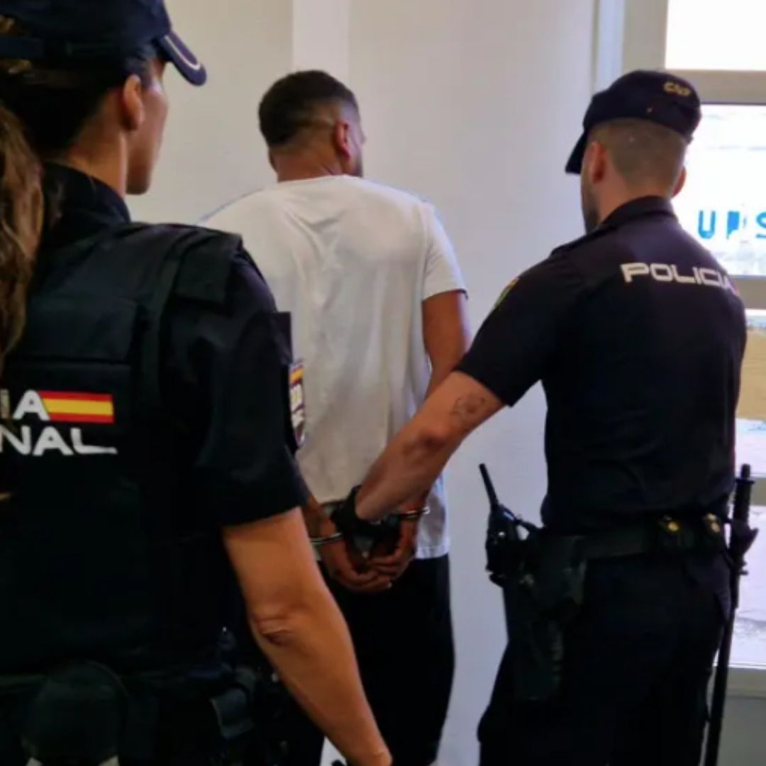 Detienen a hombre en España tras jactarse en redes sociales de que no ingresaría en prisión