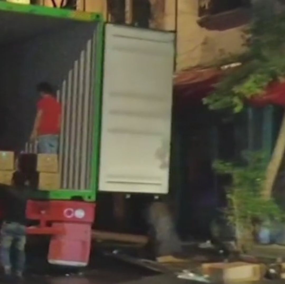 ‘Gran Mercado’ de Productos Chinos Invade las Calles del Centro de la CDMX