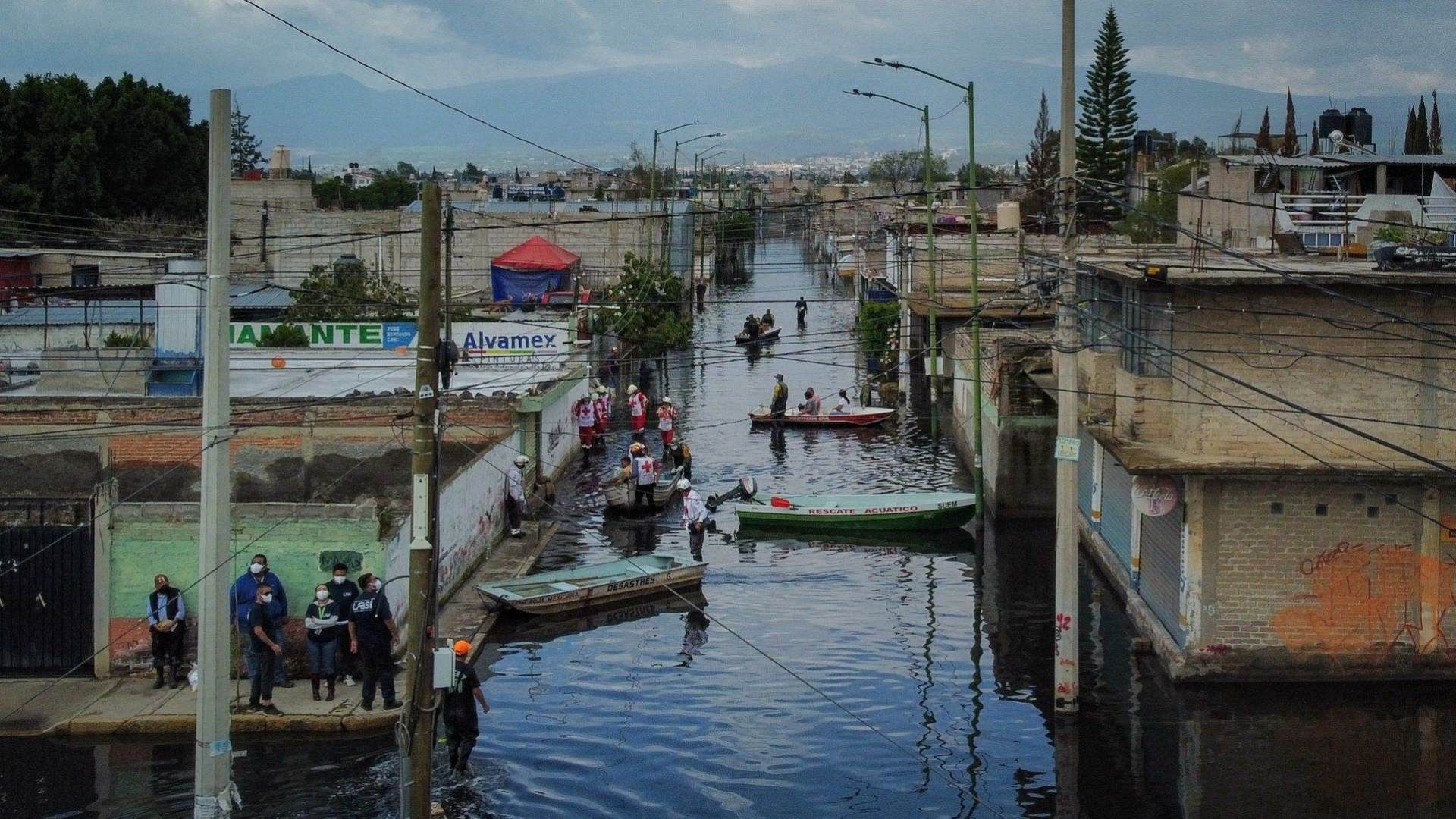 AMLO Explica Por Qué No Irá a Chalco, donde Aguas Negras Inundaron al Municipio