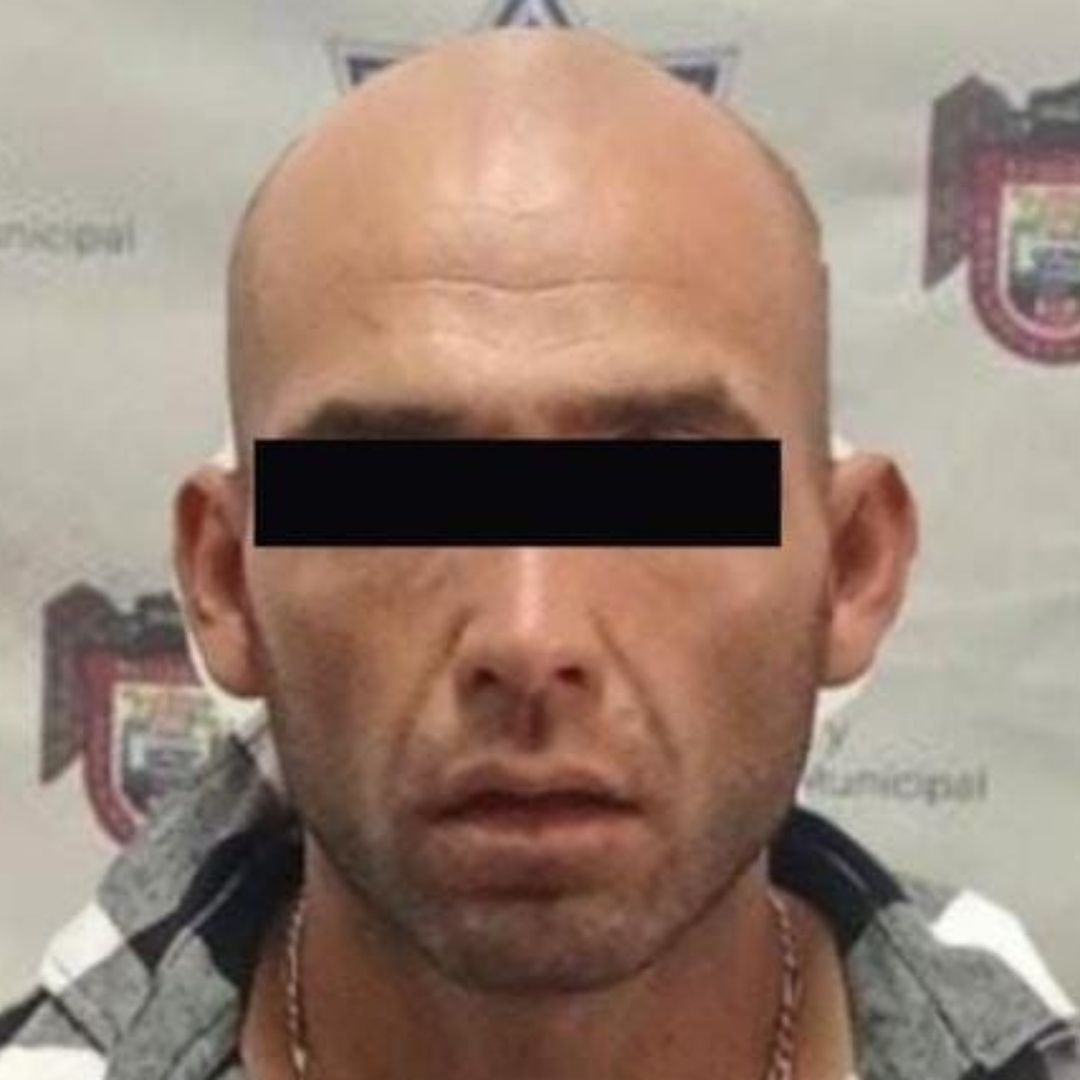 Detienen a Sujeto Que Arrastraba Cuerpo Envuelto en Una Lona en Tijuana