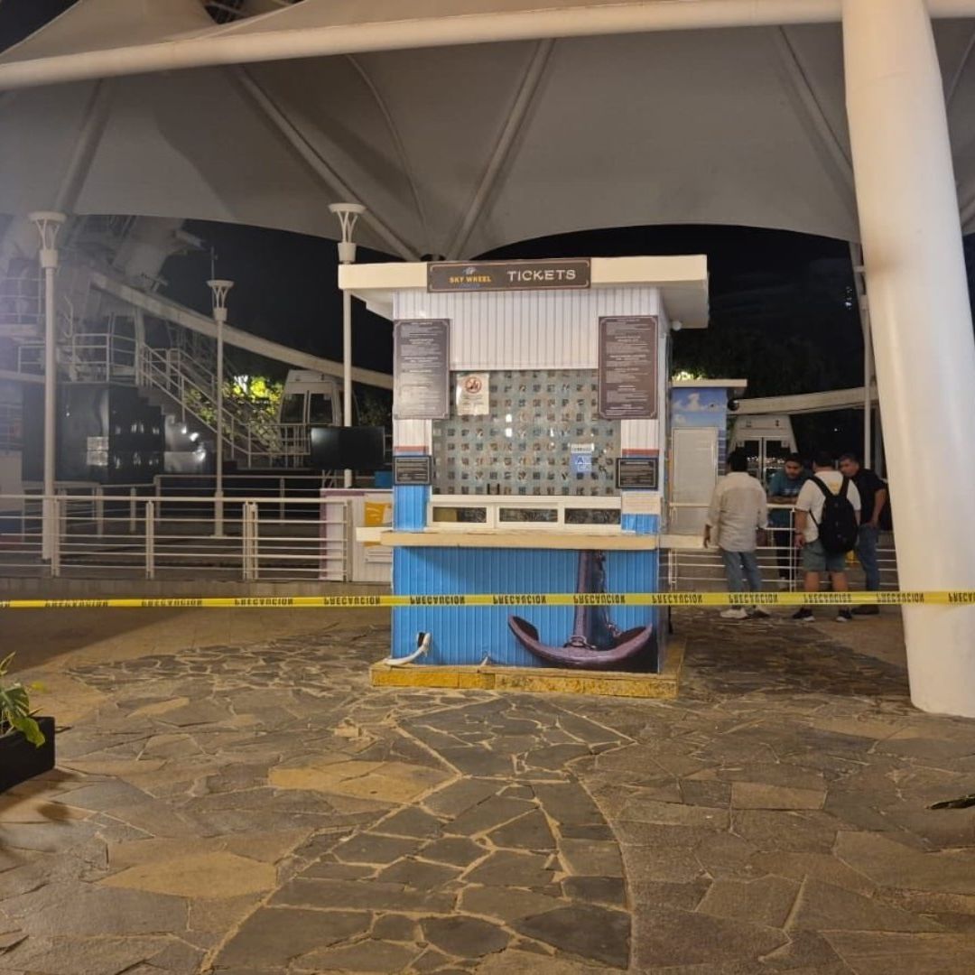 Video | Apagón en Cancún Deja Atrapados a Visitantes en Rueda de la Fortuna