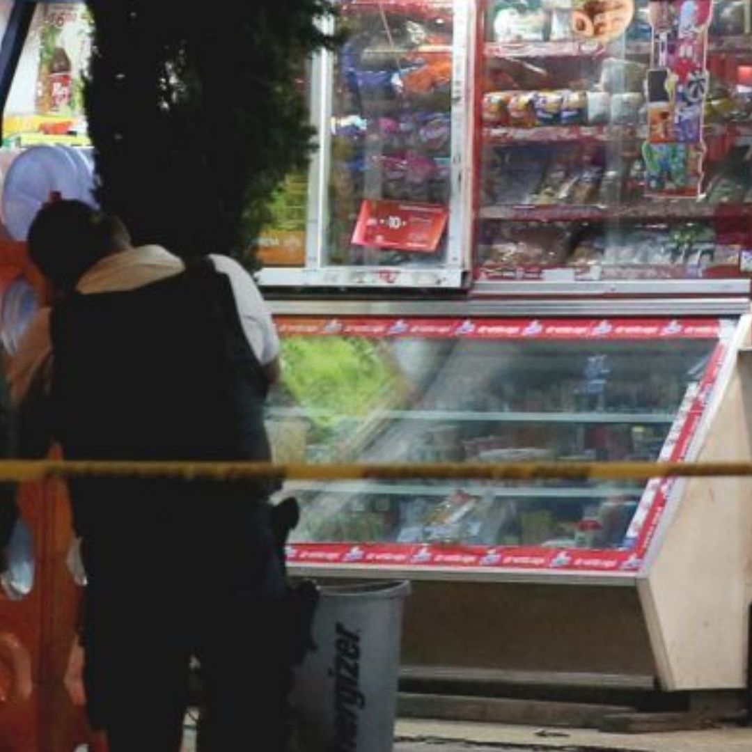 Hombre Golpea a Padre e Hijo por No Pagar lo que les Fió de su Tienda