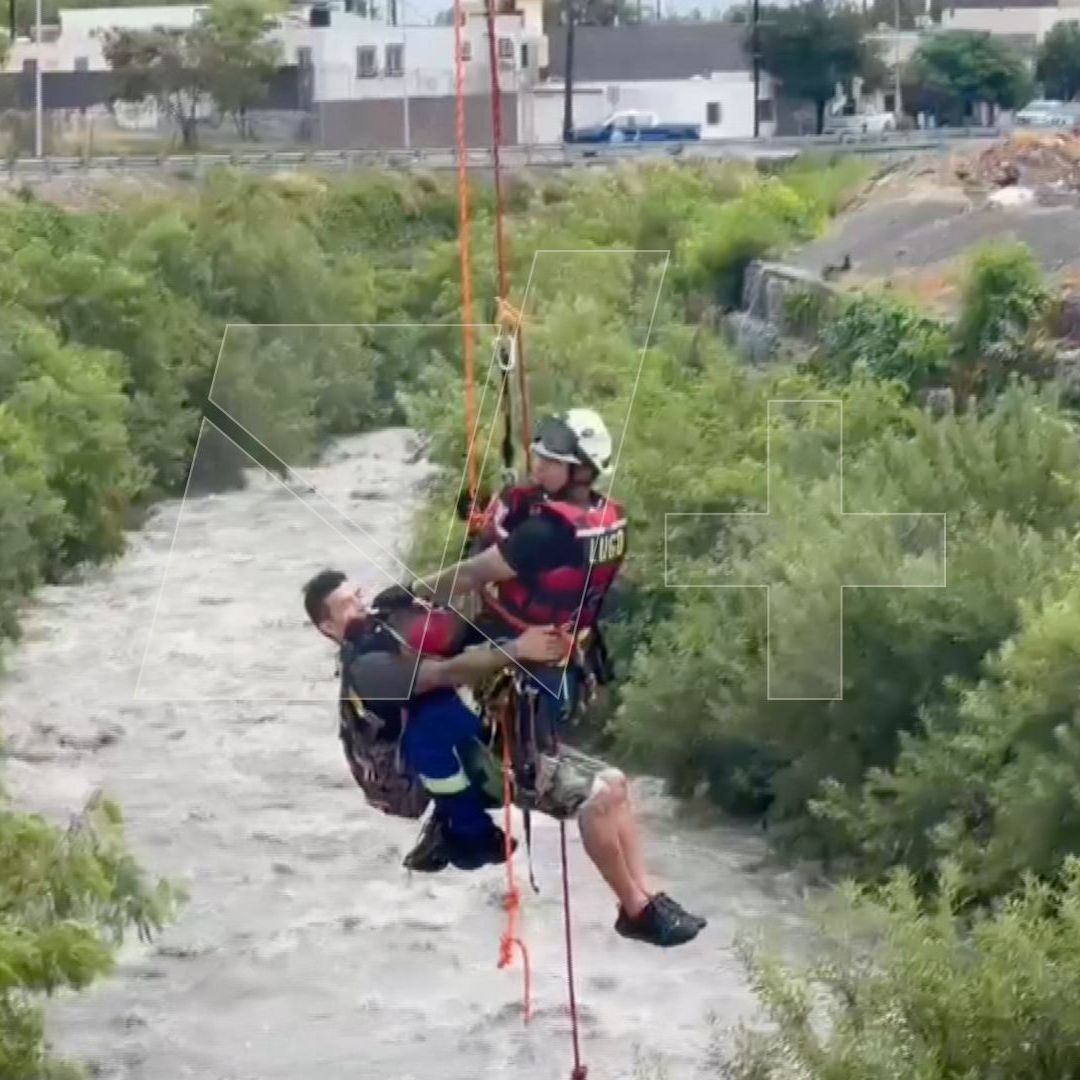 Protección Civil de San Nicolás rescata a hombre en arroyo Topo Chico