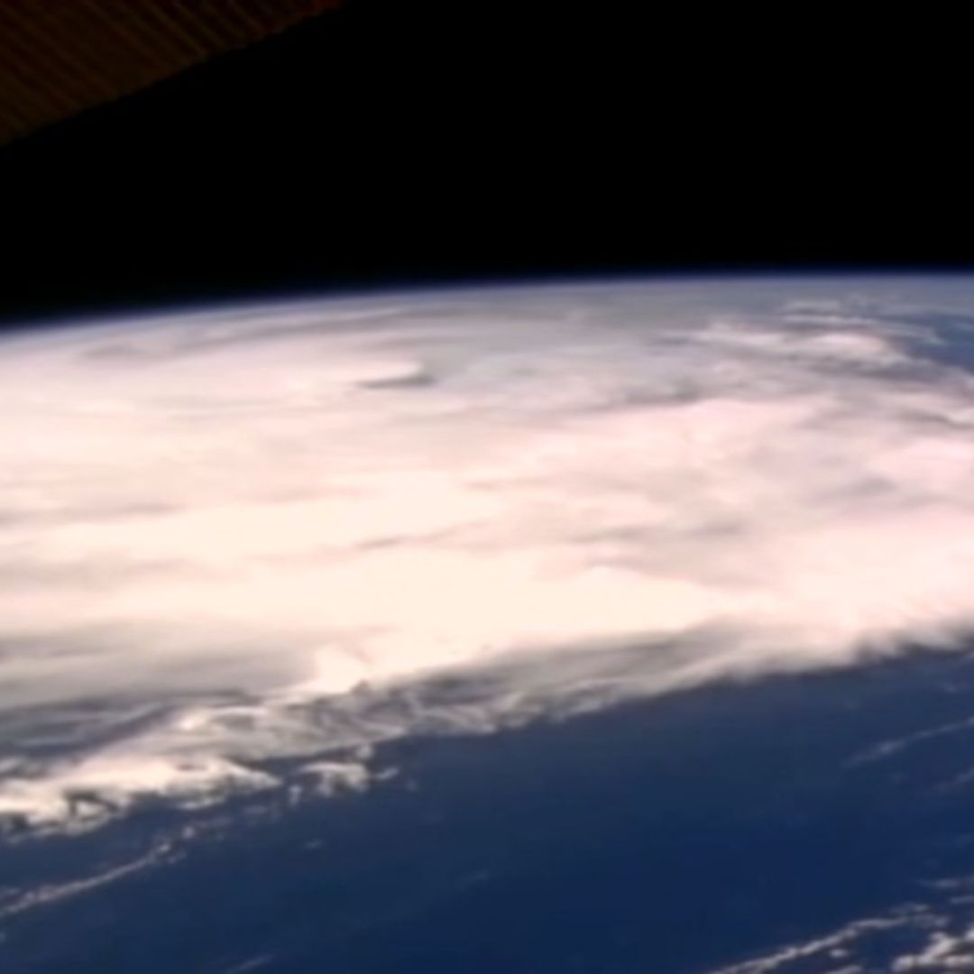 Vista de un huracán desde el espacio.